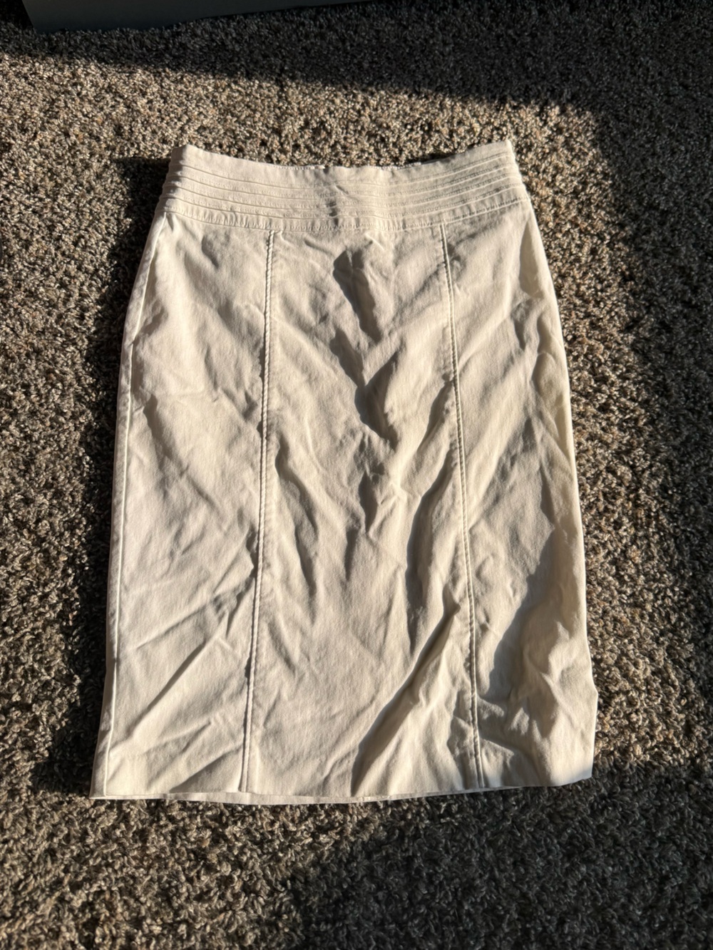 Women's White Pencil Skirt - Tailored High-Waist Design